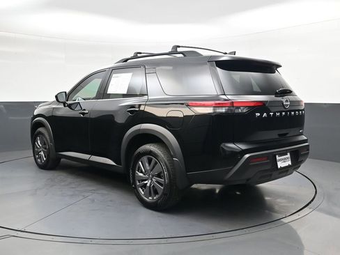 Used 2025 Nissan Pathfinder SV AWD/4WD image 7