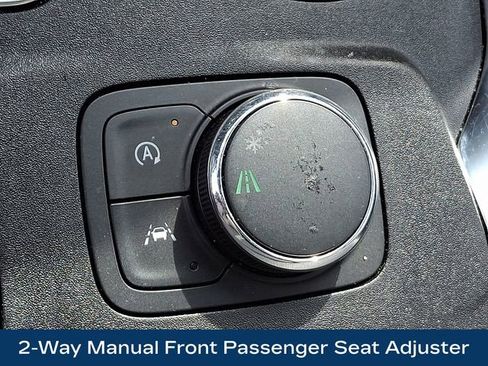 Used 2023 Chevrolet Traverse LS w/ Safety Package image 29