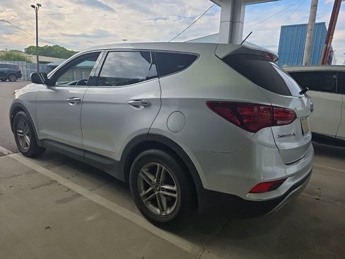 Used 2018 Hyundai Santa Fe Sport image 3