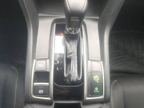 Used 2019 Honda Civic EX image 33