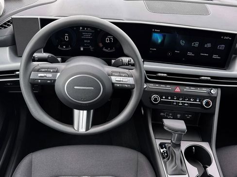 New 2026 Hyundai Sonata SE FWD image 18