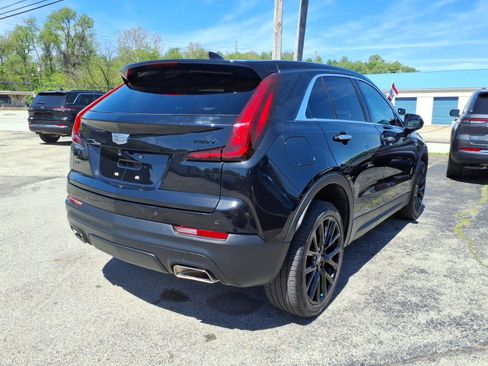 Used 2023 Cadillac XT4 Luxury w/ LPO, ONYX Package AWD/4WD image 3