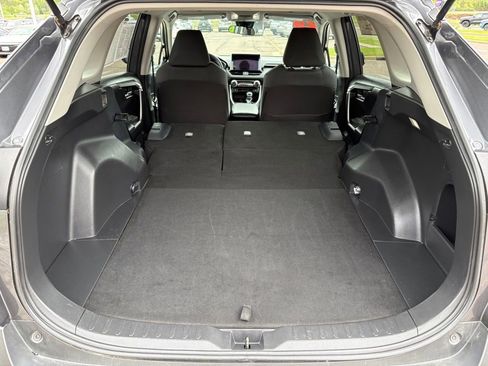 Certified 2025 Toyota RAV4 XLE AWD/4WD image 7