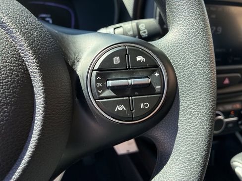 Certified 2025 Kia Soul LX FWD image 24
