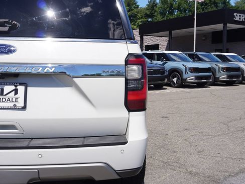 Used 2020 Ford Expedition Max Limited AWD/4WD image 19