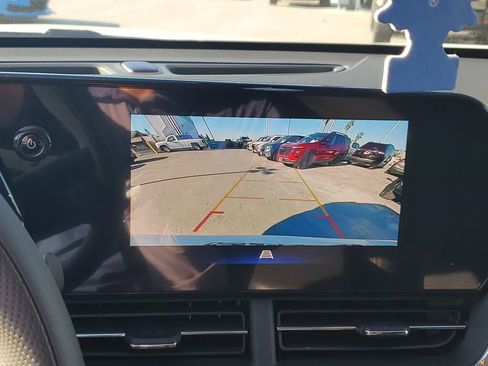 Used 2026 Chevrolet Trax LT image 24