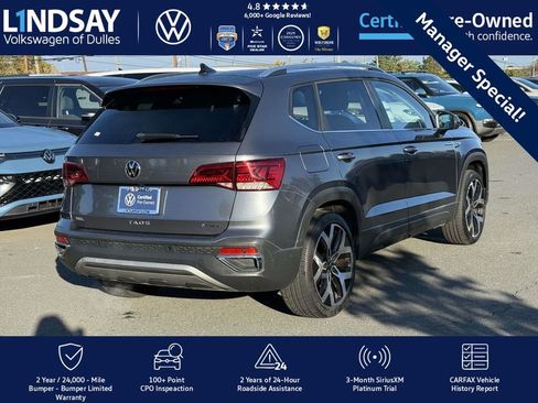 Certified 2022 Volkswagen Taos SEL w/ Panoramic Sunroof Package image 7