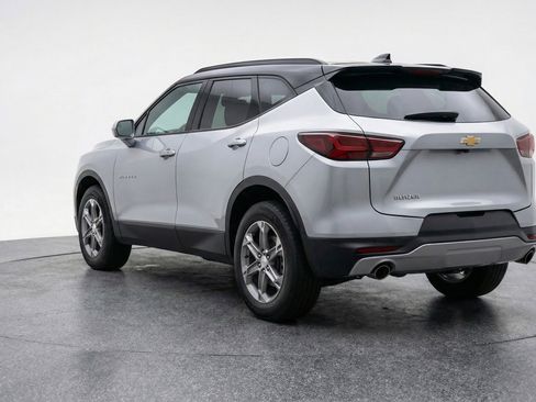 Used 2025 Chevrolet Blazer LT image 6