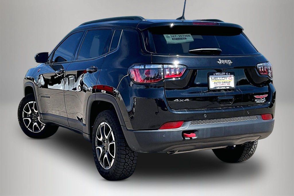 Used 2026 Jeep Compass Trailhawk AWD/4WD image 4