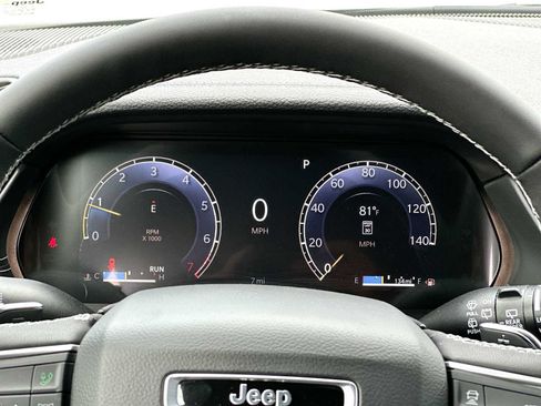 New 2026 Jeep Grand Cherokee Altitude RWD image 19