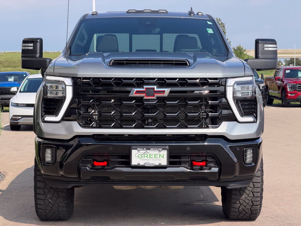 Used 2025 Chevrolet Silverado 2500 ZR2 w/ Technology Package AWD/4WD image 6