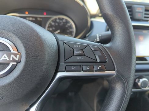 Certified 2025 Nissan Versa SV FWD image 39