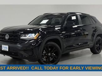 Used 2023 Volkswagen Atlas Cross Sport SEL R-Line video 1