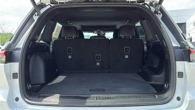 Used 2023 Jeep Grand Cherokee Altitude AWD/4WD image 30