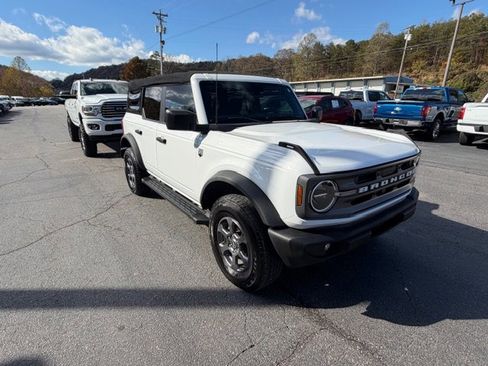 Used 2022 Ford Bronco Big Bend image 3