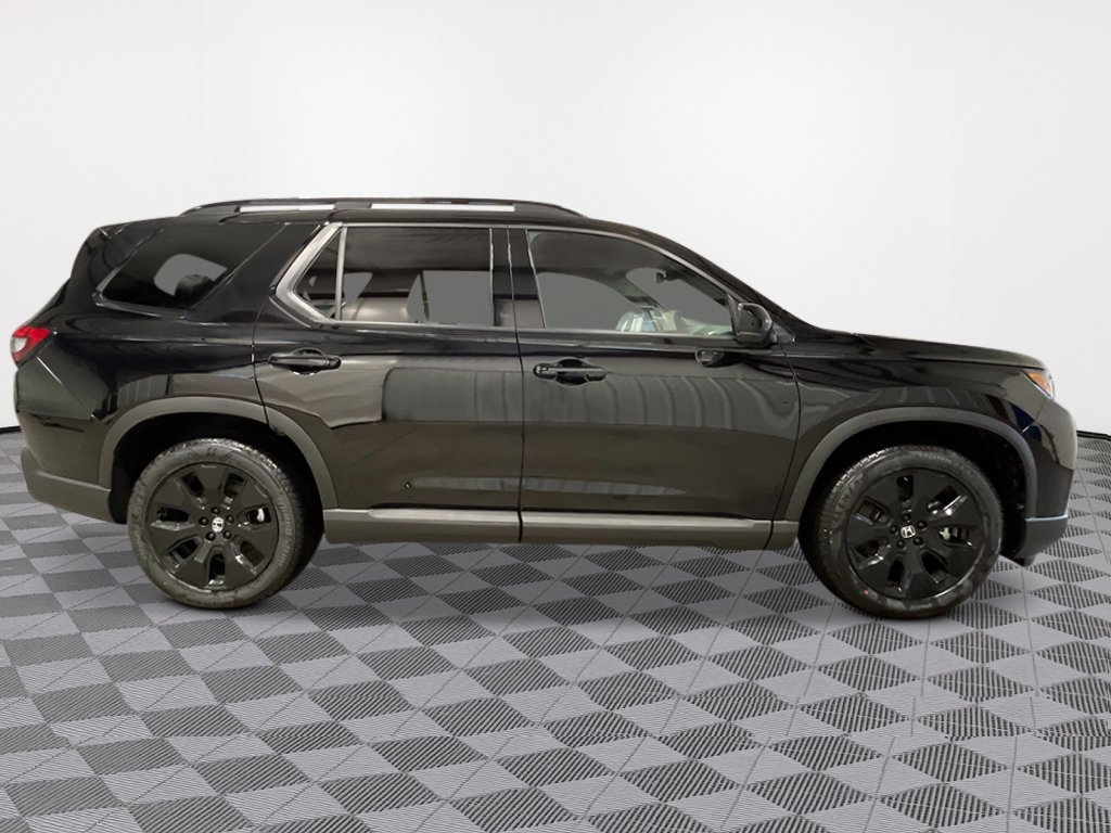 New 2026 Honda Pilot Black Edition image 8