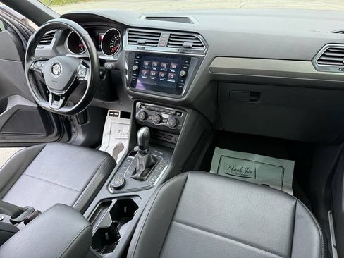 Used 2020 Volkswagen Tiguan SE R-Line w/ 3rd Row Seat Package AWD/4WD image 7