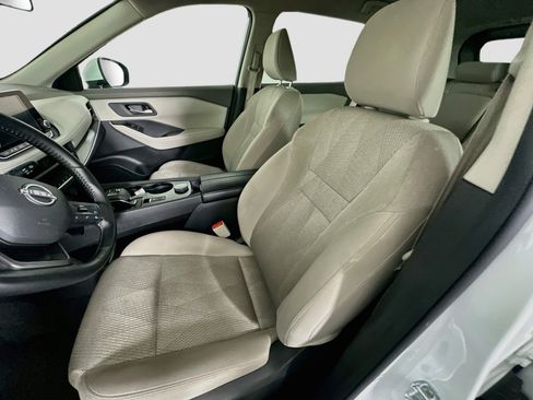 Used 2025 Nissan Rogue SV AWD/4WD image 13