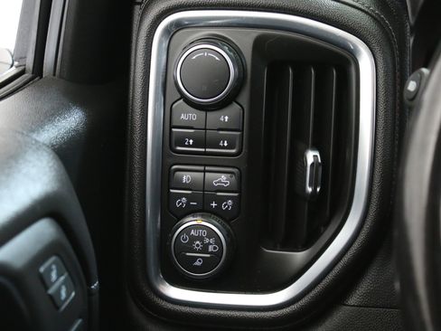 Used 2019 Chevrolet Silverado 1500 LTZ w/ LTZ Plus Package AWD/4WD image 19