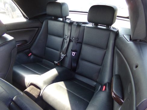 Used 2004 BMW 330Ci Convertible image 17