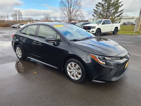 Used 2020 Toyota Corolla LE image 4