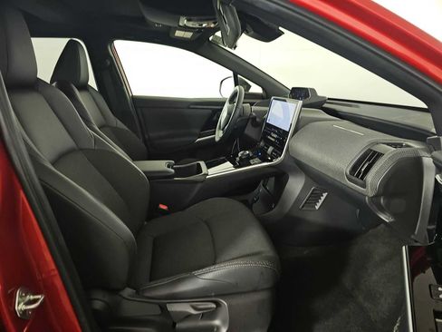 Used 2025 Toyota bZ4X AWD w/ Weather Package image 4