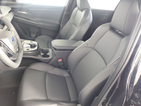 New 2026 Subaru Solterra Limited image 12