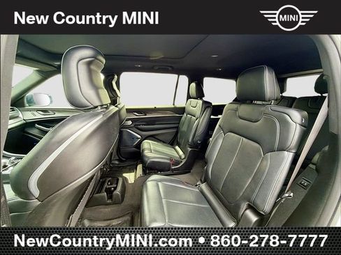 Used 2022 Jeep Grand Cherokee L Overland w/ Luxury Tech Group IV AWD/4WD image 22