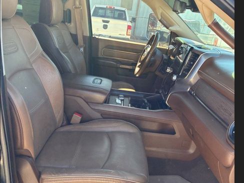 Used 2022 RAM 3500 Limited image 4