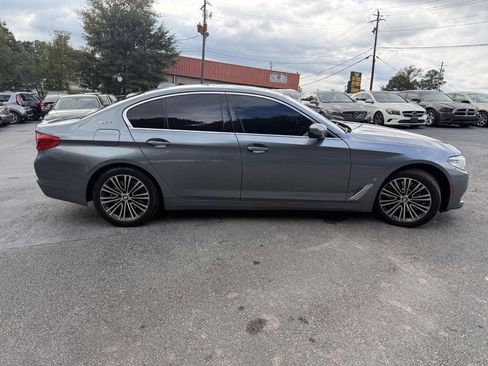 Used 2018 BMW 530e w/ Premium Package 2 RWD image 7