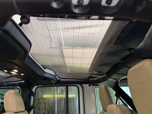 Used 2019 Jeep Wrangler Unlimited Sahara AWD/4WD image 49