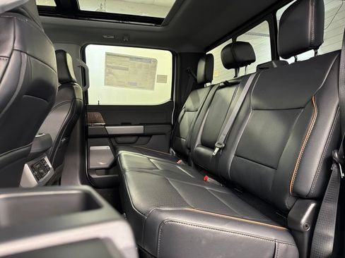 New 2026 Ford F250 Lariat w/ Black Appearance Package AWD/4WD image 34