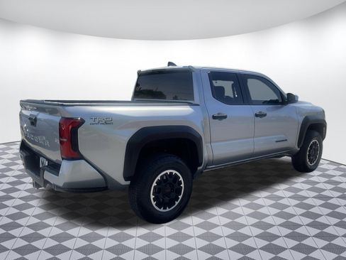 Used 2024 Toyota Tacoma TRD Off-Road AWD/4WD image 3