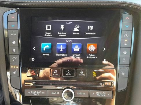 Used 2019 INFINITI QX50 Luxe w/ Navigation Package image 26