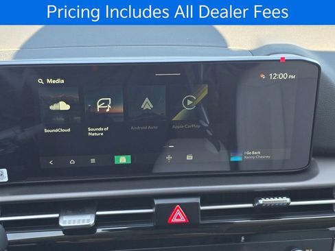 New 2026 Kia Sportage EX w/ EX Panorama Roof Package FWD image 14