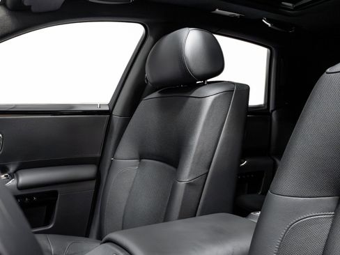 Used 2011 Rolls-Royce Ghost image 9
