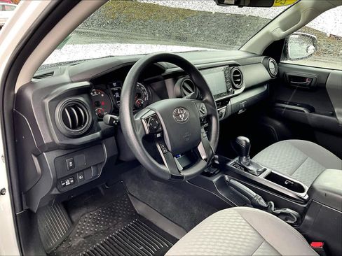Used 2023 Toyota Tacoma SR image 8