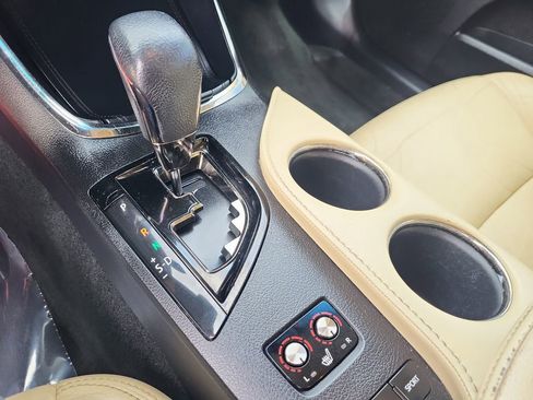 Used 2013 Toyota Avalon XLE Touring image 22