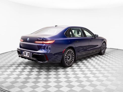 New 2026 BMW 750e xDrive AWD/4WD image 6