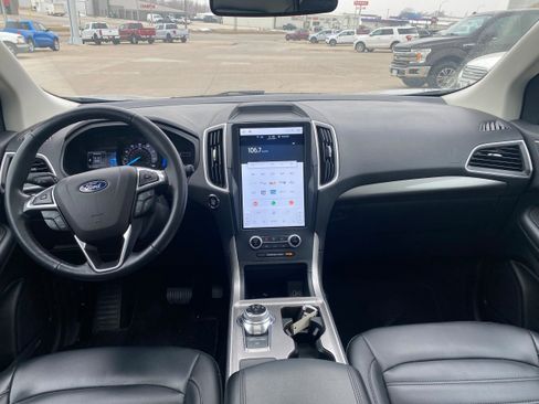 Used 2023 Ford Edge SEL w/ Convenience Package image 11
