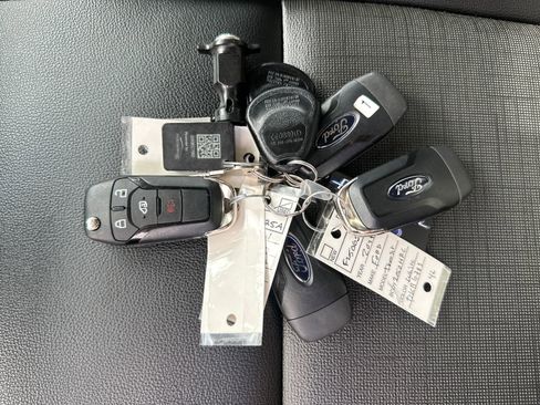 Used 2024 Ford Transit 250 148 High Roof Extended image 25