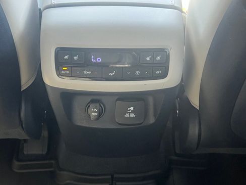 Used 2022 Hyundai Palisade Limited FWD image 22