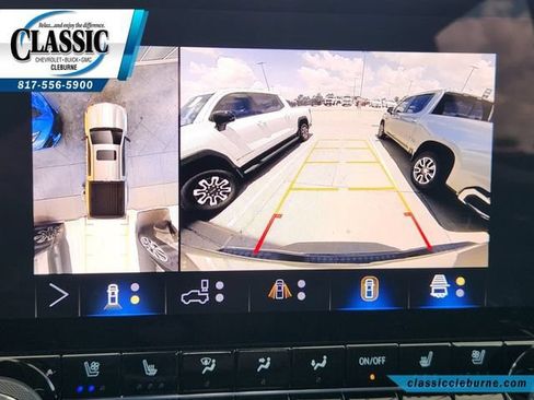 Used 2024 Chevrolet Colorado ZR2 w/ ZR2 Convenience Package III AWD/4WD image 19