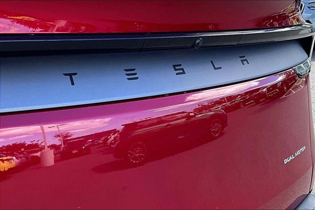 Used 2026 Tesla Model Y Long Range AWD/4WD image 30