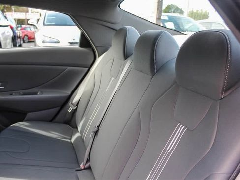 Certified 2023 Hyundai Elantra SEL image 23