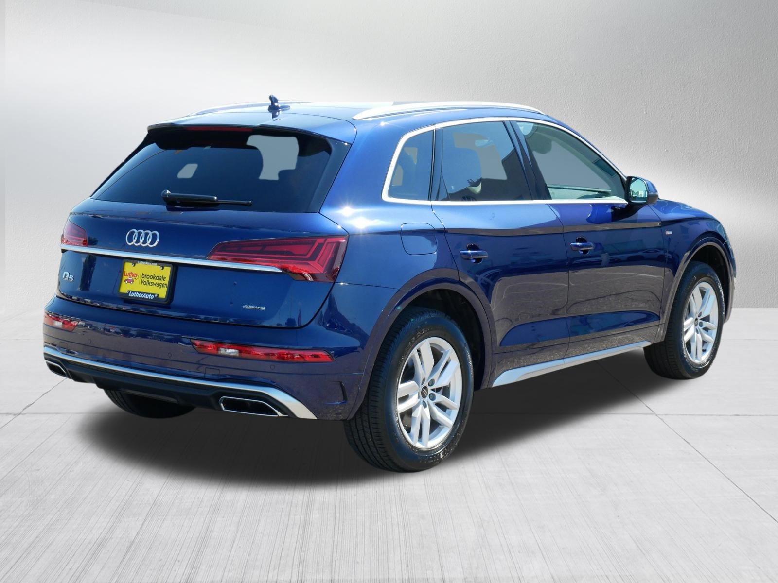 Used 2023 Audi Q5 2.0T Premium w/ Convenience Package AWD/4WD image 7