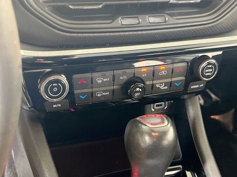 Used 2022 Jeep Compass Trailhawk AWD/4WD image 15