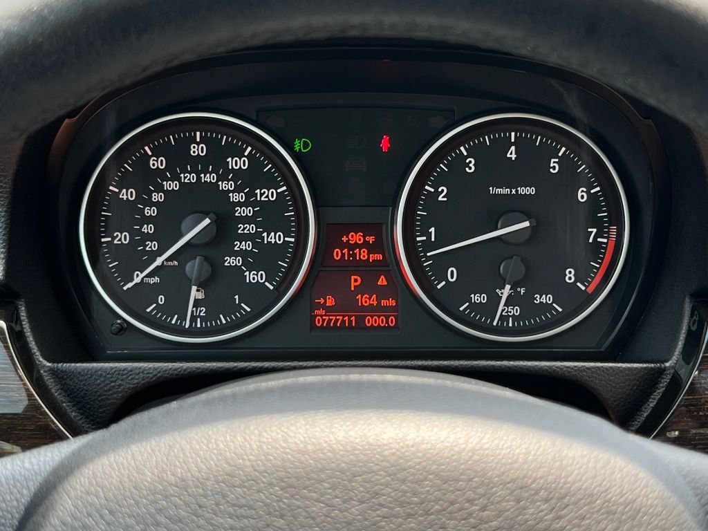 Used 2012 BMW 328i xDrive Coupe AWD/4WD image 28