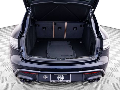 New 2026 Porsche Macan GTS AWD/4WD image 30