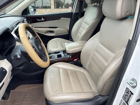 Used 2016 Kia Sorento EX AWD/4WD image 10